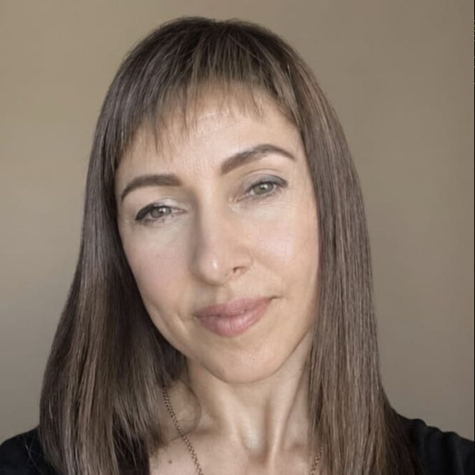 Olena Skryl